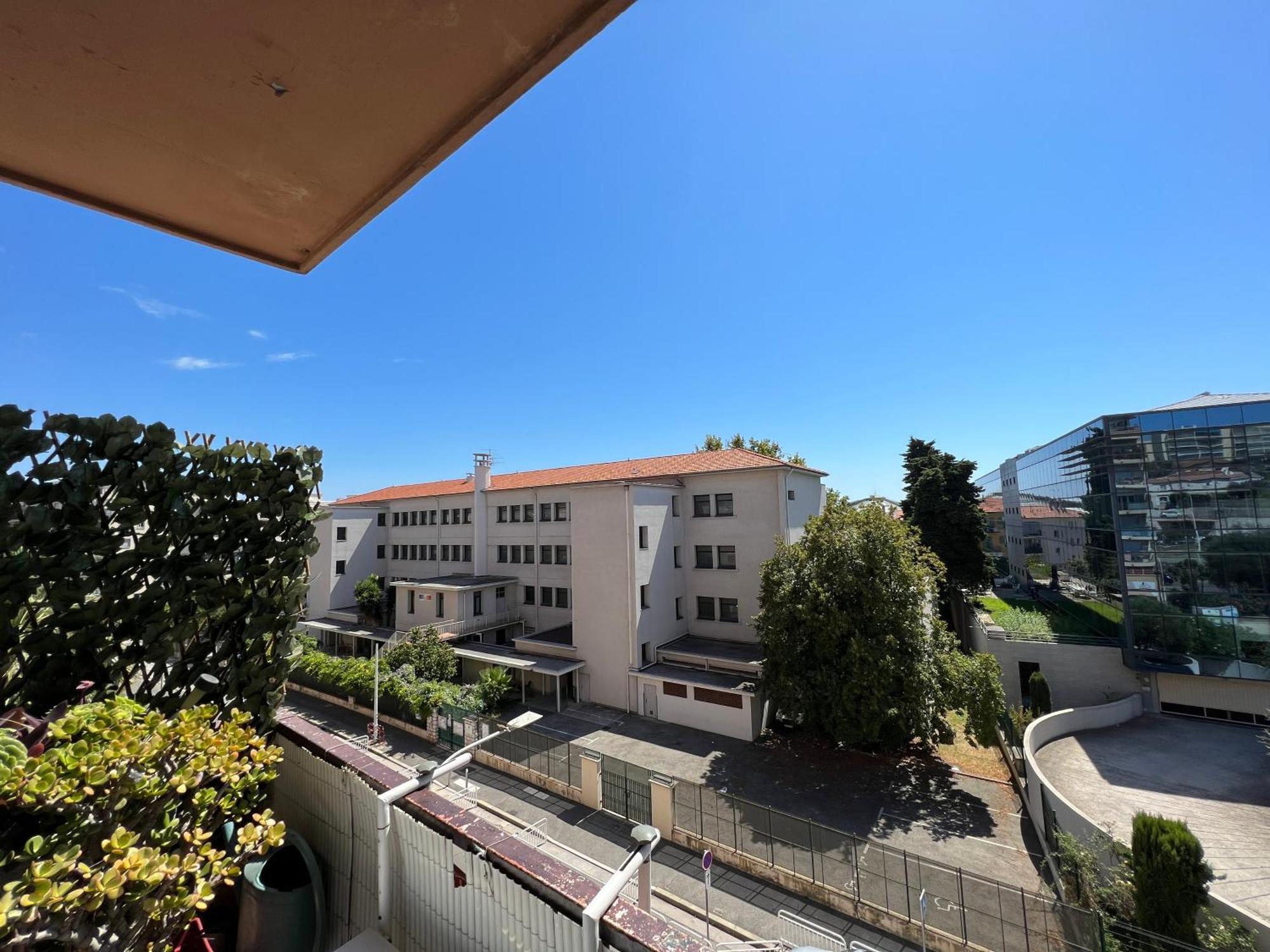 Appartamento 3 Pieces Arenas Ouest Nizza